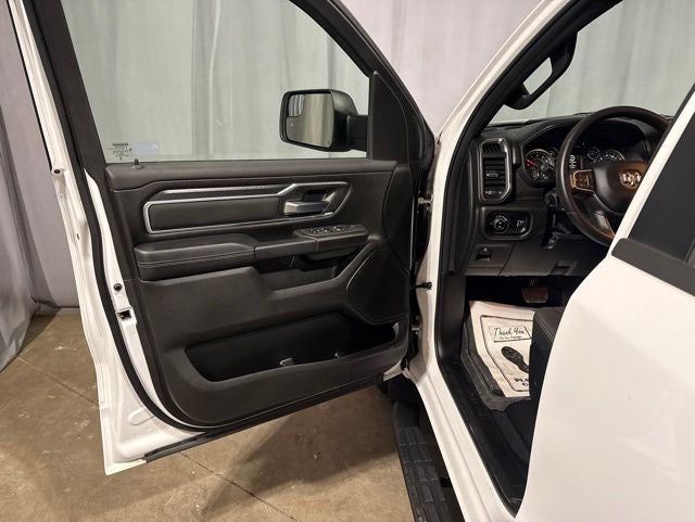 2025 RAM 1500 Big Horn Crew Cab 4x4 6'4' Box