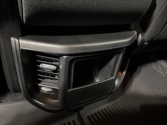 2025 RAM 1500 Big Horn Crew Cab 4x4 6'4' Box