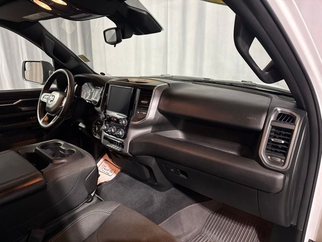 2025 RAM 1500 Big Horn Crew Cab 4x4 6'4' Box