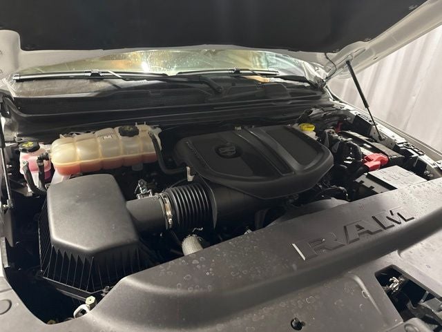 2025 RAM 1500 Big Horn Crew Cab 4x4 6'4' Box