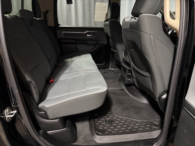 2020 RAM 1500 Big Horn Crew Cab 4x4 5'7' Box