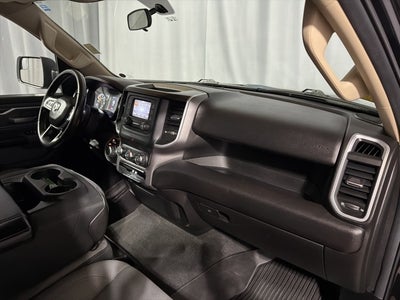 2020 RAM 1500 Big Horn Crew Cab 4x4 5'7' Box