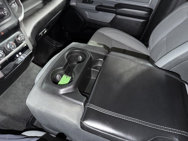 2020 RAM 1500 Big Horn Crew Cab 4x4 5'7' Box