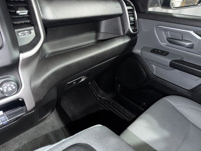 2020 RAM 1500 Big Horn Crew Cab 4x4 5'7' Box