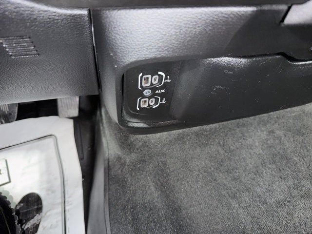 2020 RAM 1500 Big Horn Crew Cab 4x4 5'7' Box