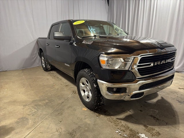 2020 RAM 1500 Big Horn Crew Cab 4x4 5'7' Box
