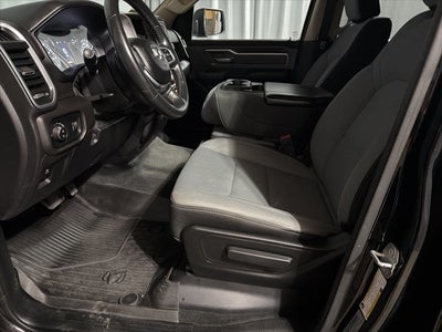 2020 RAM 1500 Big Horn Crew Cab 4x4 5'7' Box