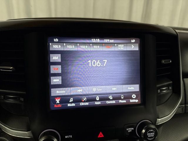 2020 RAM 1500 Big Horn Crew Cab 4x4 5'7' Box