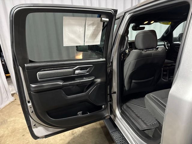 2020 RAM 1500 Big Horn Crew Cab 4x4 5'7' Box