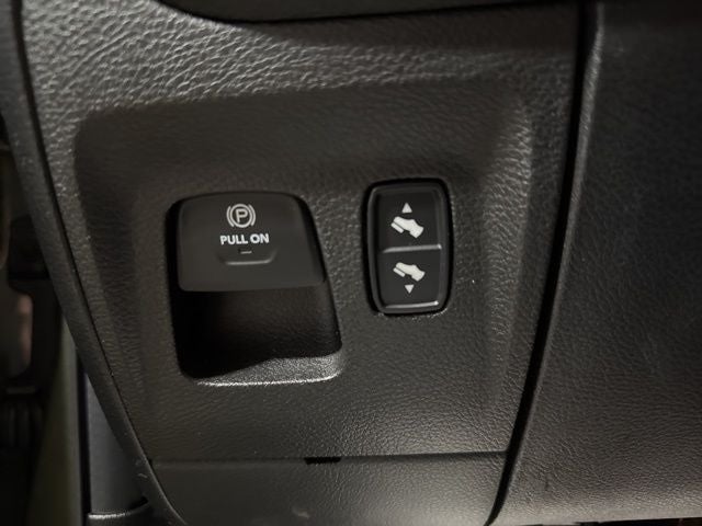 2020 RAM 1500 Big Horn Crew Cab 4x4 5'7' Box