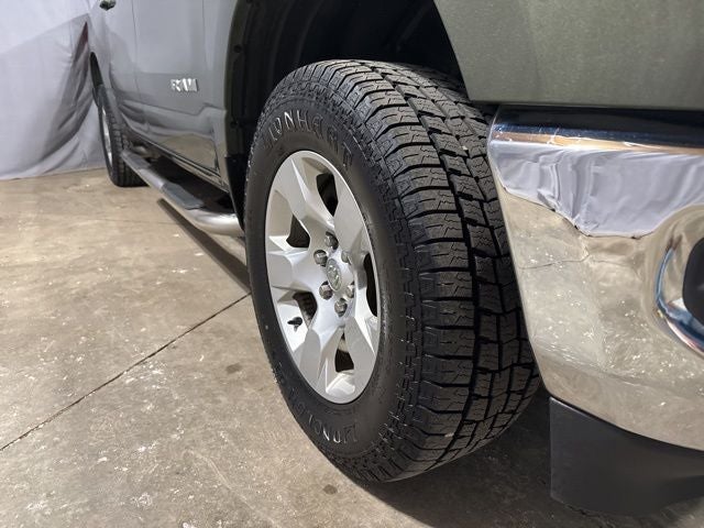 2020 RAM 1500 Big Horn Crew Cab 4x4 5'7' Box