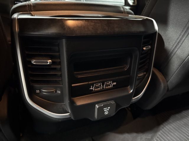 2020 RAM 1500 Big Horn Crew Cab 4x4 5'7' Box