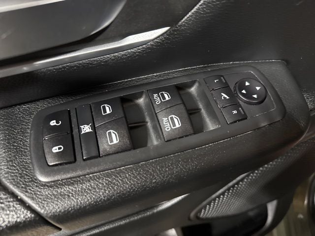 2020 RAM 1500 Big Horn Crew Cab 4x4 5'7' Box