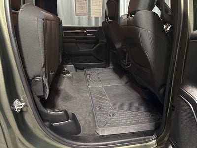 2020 RAM 1500 Big Horn Crew Cab 4x4 5'7' Box