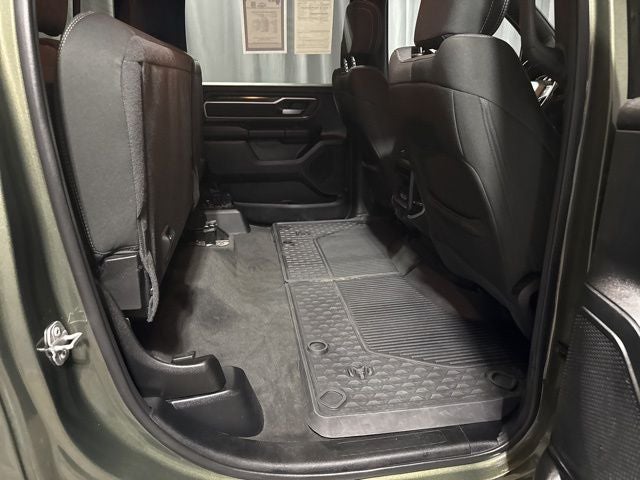 2020 RAM 1500 Big Horn Crew Cab 4x4 5'7' Box