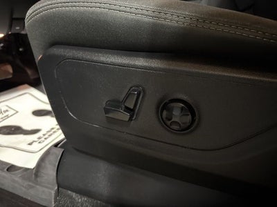 2020 RAM 1500 Big Horn Crew Cab 4x4 5'7' Box