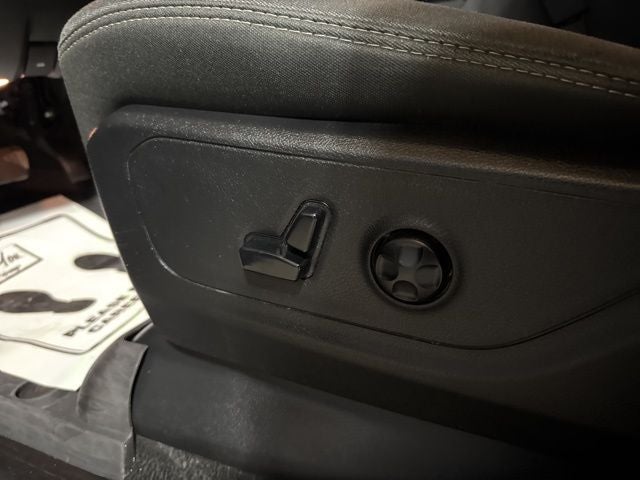 2020 RAM 1500 Big Horn Crew Cab 4x4 5'7' Box