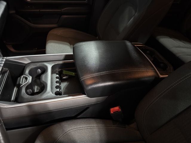 2020 RAM 1500 Big Horn Crew Cab 4x4 5'7' Box