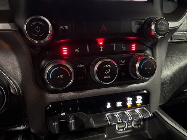 2021 RAM 1500 Big Horn Crew Cab 4x4 5'7' Box