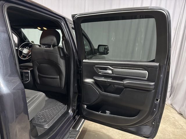2021 RAM 1500 Big Horn Crew Cab 4x4 5'7' Box