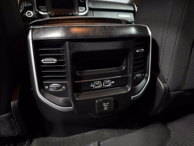 2020 RAM 1500 Big Horn Crew Cab 4x4 5'7' Box