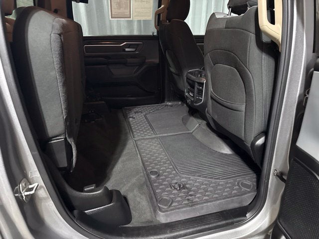 2020 RAM 1500 Big Horn Crew Cab 4x4 5'7' Box