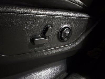 2020 RAM 1500 Big Horn Crew Cab 4x4 5'7' Box