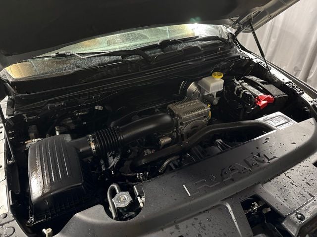 2024 RAM 1500 Tradesman Crew Cab 4x4 5'7' Box