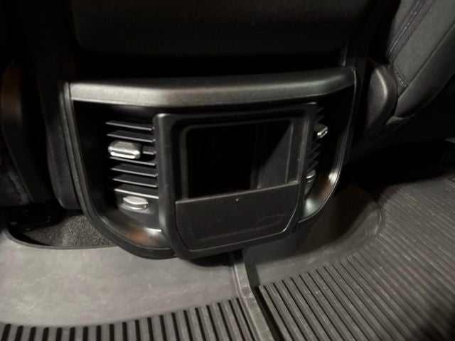 2024 RAM 1500 Tradesman Crew Cab 4x4 5'7' Box