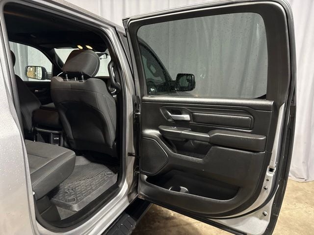 2024 RAM 1500 Tradesman Crew Cab 4x4 5'7' Box