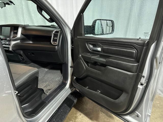 2024 RAM 1500 Tradesman Crew Cab 4x4 5'7' Box