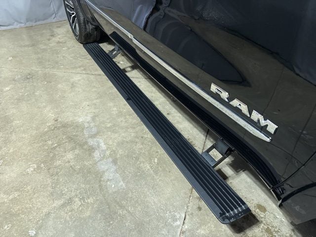 2025 RAM 1500 Limited Crew Cab 4x4 5'7' Box