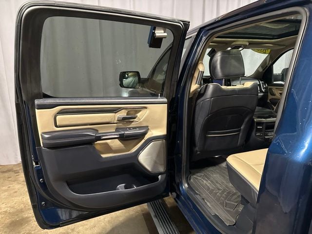 2020 RAM 1500 Limited Crew Cab 4x4 5'7' Box