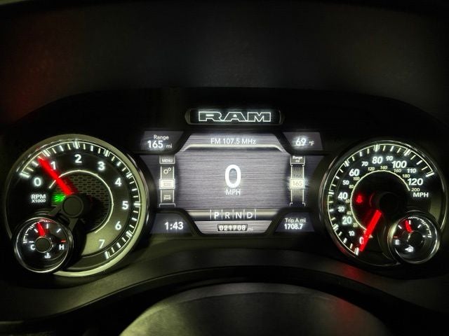 2023 RAM 1500 Laramie Crew Cab 4x4 5'7' Box