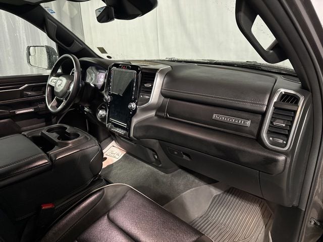 2023 RAM 1500 Laramie Crew Cab 4x4 5'7' Box