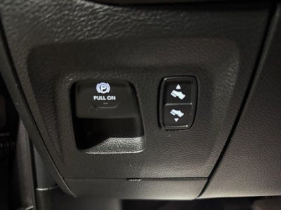 2023 RAM 1500 Laramie Crew Cab 4x4 5'7' Box