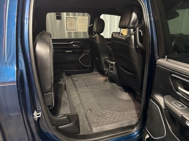 2023 RAM 1500 Laramie Crew Cab 4x4 5'7' Box