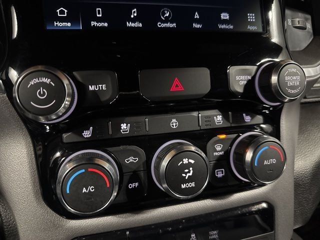 2024 RAM 1500 Laramie Crew Cab 4x4 5'7' Box