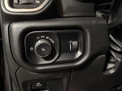 2024 RAM 1500 Laramie Crew Cab 4x4 5'7' Box