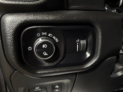 2024 RAM 1500 Big Horn Crew Cab 4x4 6'4' Box