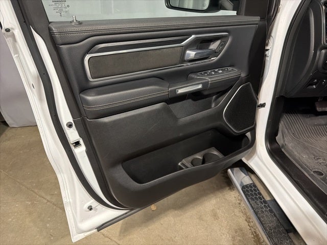 2023 RAM 1500 Laramie Crew Cab 4x4 6'4' Box