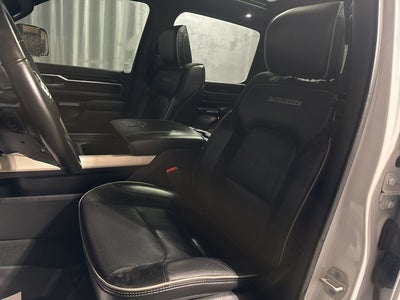 2019 RAM 1500 Laramie Crew Cab 4x4 6'4' Box