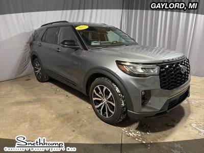 2025 Ford Explorer ST-Line
