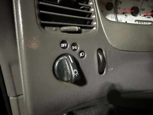 2001 Ford Explorer Sport Trac Base