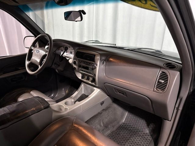 2001 Ford Explorer Sport Trac Base