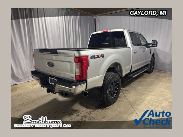 2017 Ford F-250 Lariat 4x4 Crew Cab 6-3/4' Box's photo