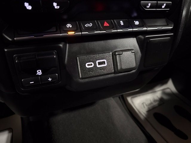 2022 Chevrolet Silverado 1500 LTD 4WD Crew Cab Short Bed LT