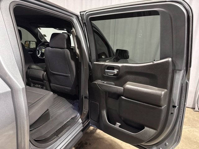 2022 Chevrolet Silverado 1500 LTD 4WD Crew Cab Short Bed LT