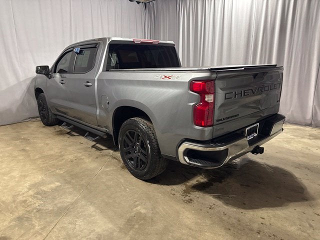 2022 Chevrolet Silverado 1500 LTD 4WD Crew Cab Short Bed LT