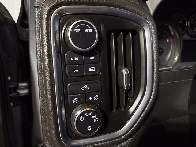 2022 Chevrolet Silverado 1500 LTD 4WD Crew Cab Short Bed LT